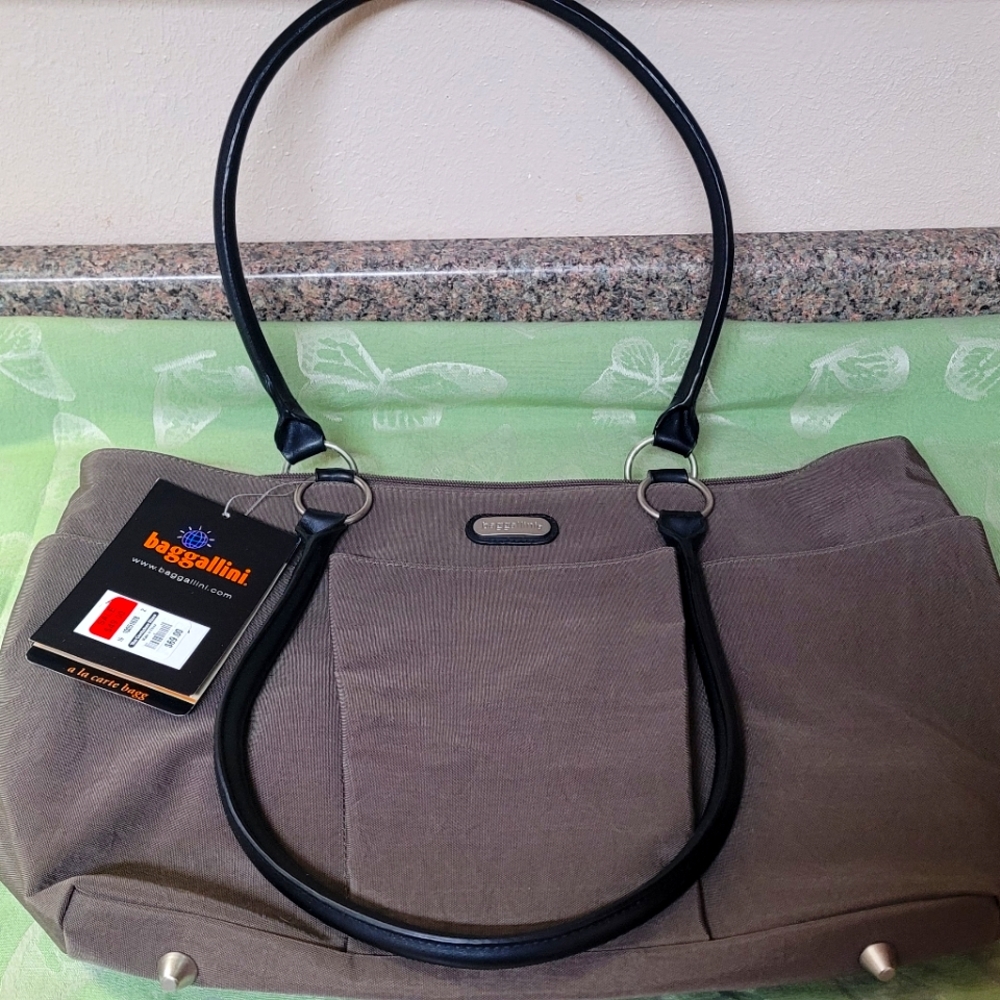 Bagglini tote NWT